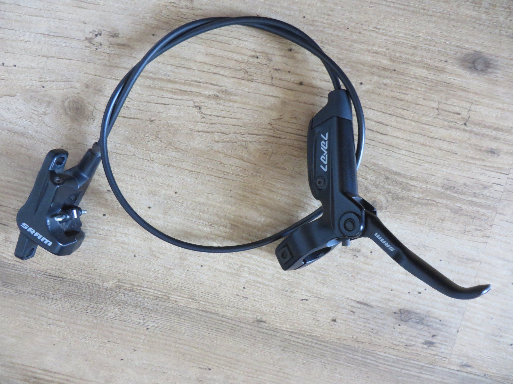 Pezzi di ricambio: Sram Juicy Three Avid Scheibenbremse Set Hebel Sättel – Usato da Bettenhausen venduto da Binford8000 1