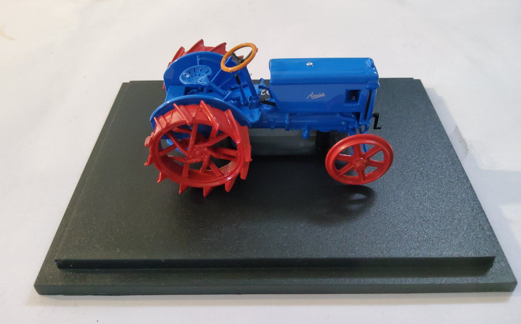 Trattori: Historischer Austin B028 Traktor 1/43 – Nuovo (secondo la descrizione) da Grüningen venduto da VENOM59 1