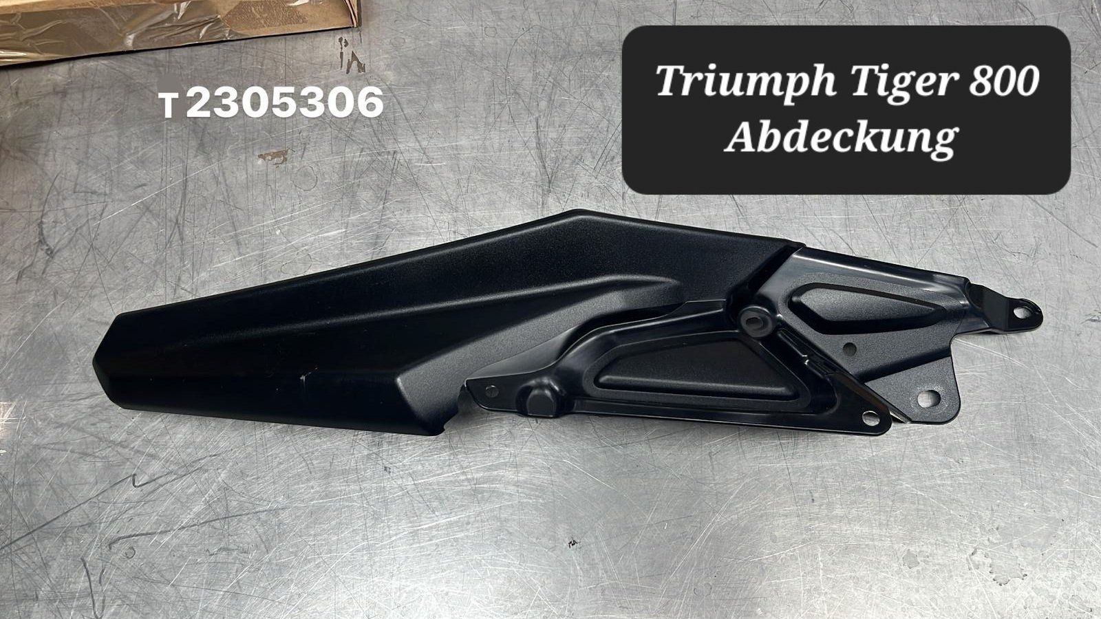 Triumph Tutti i ricambio per moto: Triumph Abdeckung Tiger 800 T2305306 – Usato da Alpnach Dorf venduto da HD-Girl