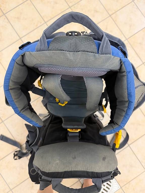 Porte-bébés ventraux & dorsaux: Sac à dos porte bébé Deuter – D'occasion à Morges par salamat78 3
