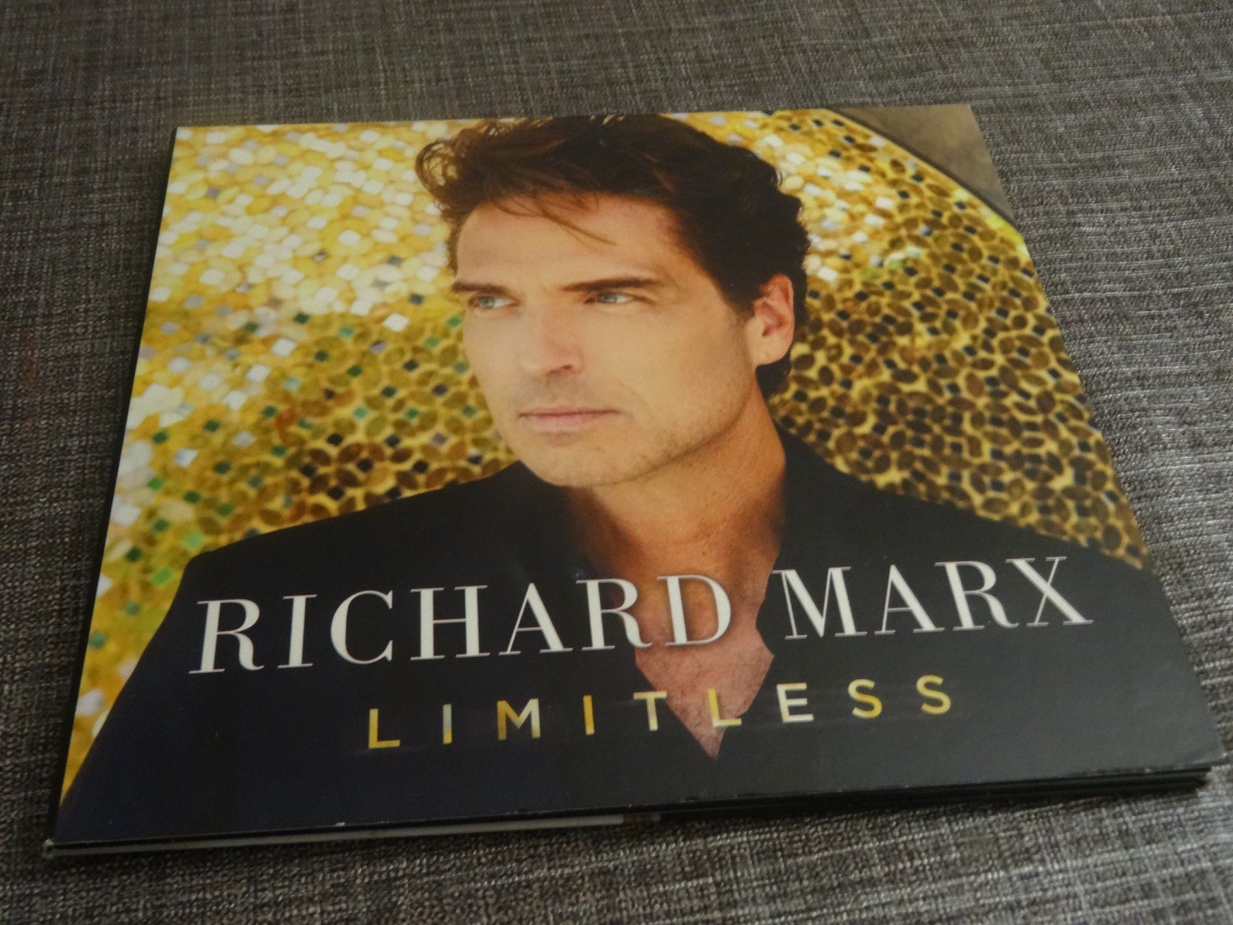 CD: Richard Marx - Limitless - CD - – Usato da Olten venduto da Disc-Ausverkauf