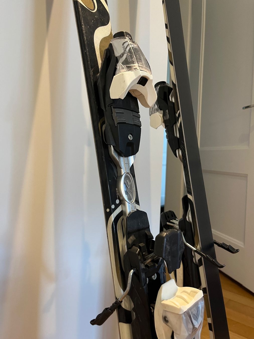 K2 Sci: Ski K2 Marke 156cm Gebraucht – Usato da Bern venduto da nbe_5t7g 2