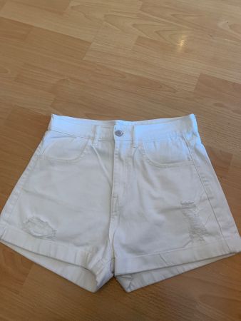 Joli short en jeans blanc H&M taille 38