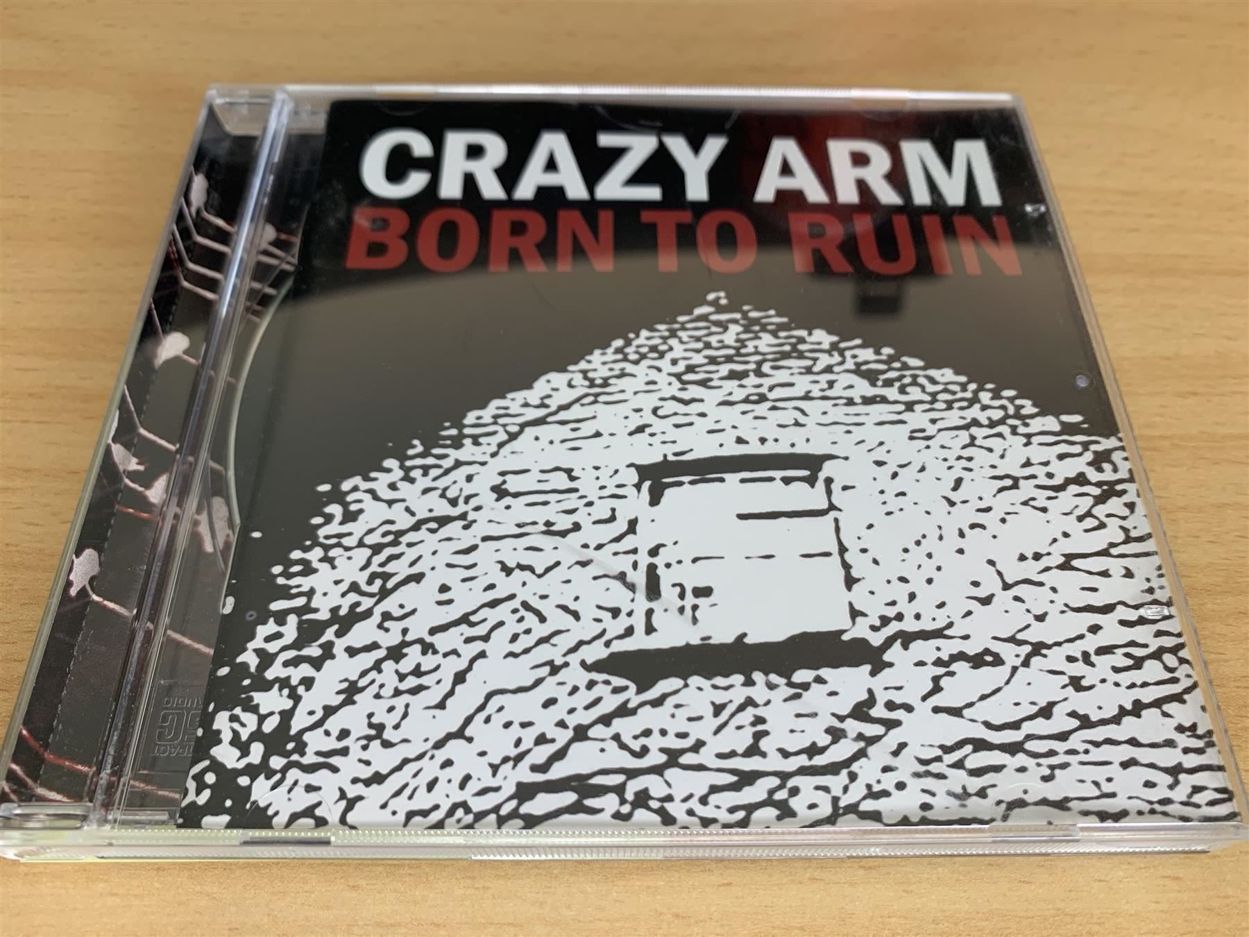 CDs: Crazy Arm – Born To Ruin – D'occasion à Rikon im Tösstal par Alpenmutz
