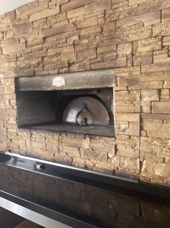 Forni per pizza: Pizzaofen Holz – Usato da Widnau venduto da ladolcevita02