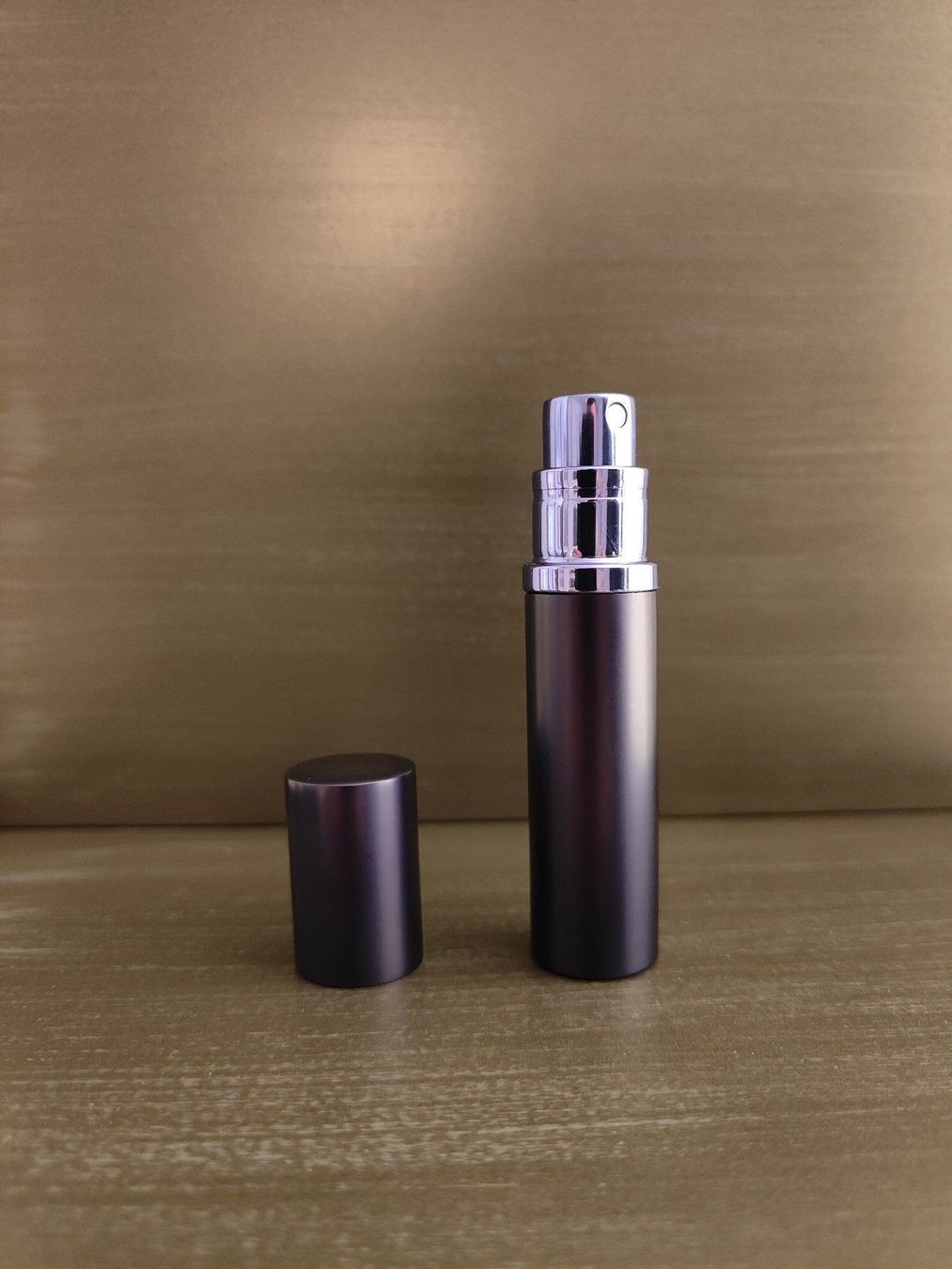 Profumi & Eau de Toilette: Parfümzerstäuber Nachfüllbar 5ml Purple – Nuovo e nell'imballaggio originale da Root venduto da AtschyFragrance 1