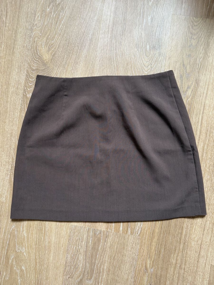 Only Gonne: Mini jupe marron Only, t.38/M – Usato da Tavannes venduto da Thriftshop 2