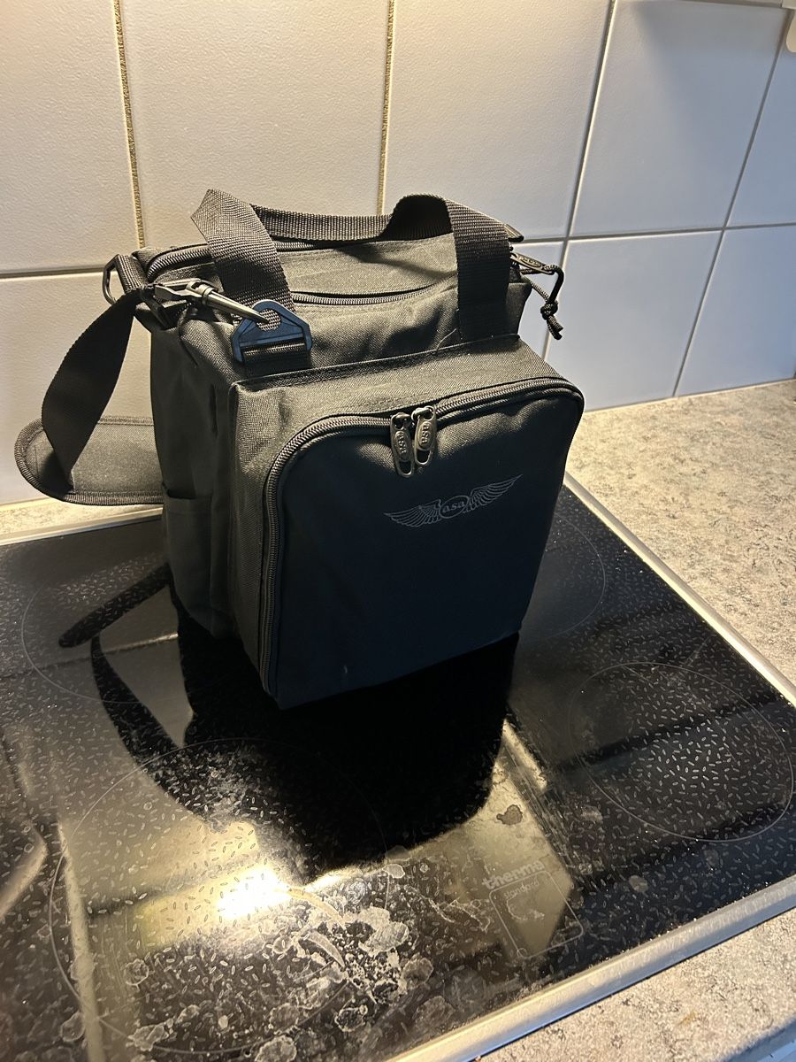 Borse: Sac de vol – Nuovo (secondo la descrizione) da lausanne venduto da Jacklamitr