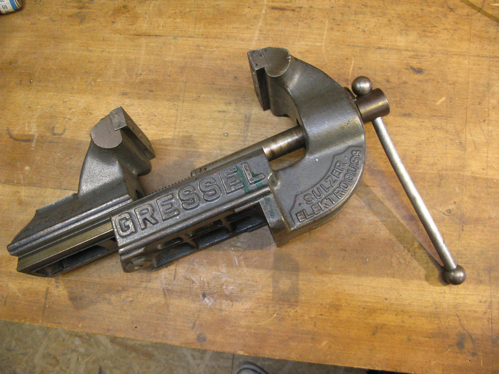 Schraubstock Gressel 100mm (Gebraucht) in Zürich für CHF 145 – mit ...