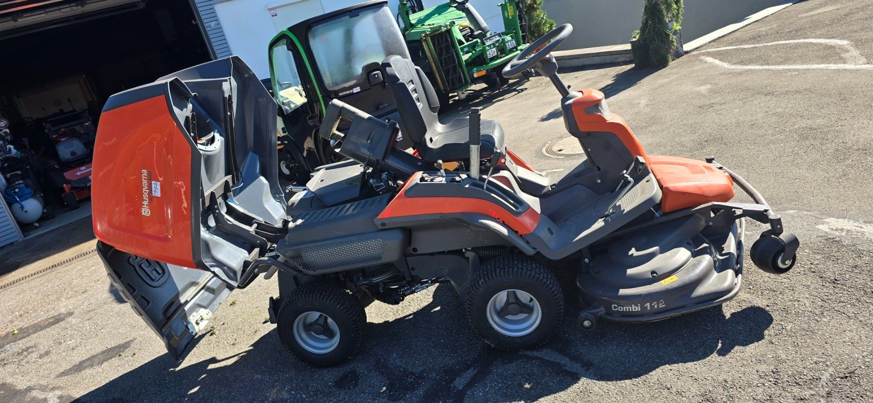 Husqvarna Tagliaerba: Husqvarna 320 Ts 4wd – Usato da Rain venduto da Fafan069 1