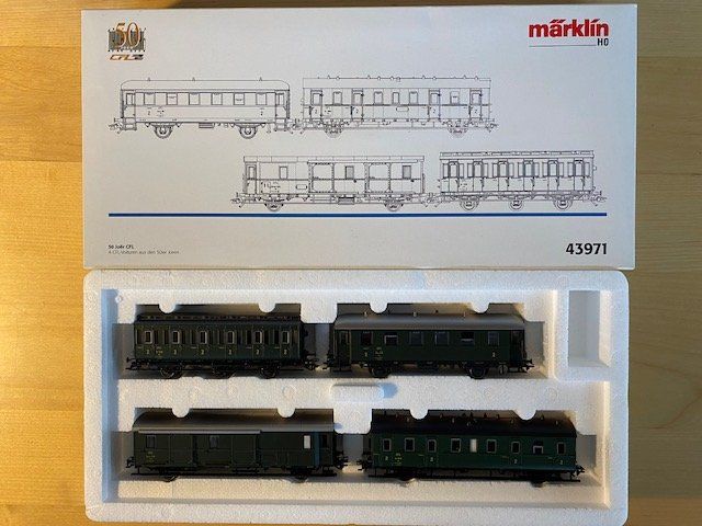 Märklin Modellini di ferrovie: Märklin 43971 -  50 Jahre CFL – Nuovo e nell'imballaggio originale da Adelboden venduto da diana_ch