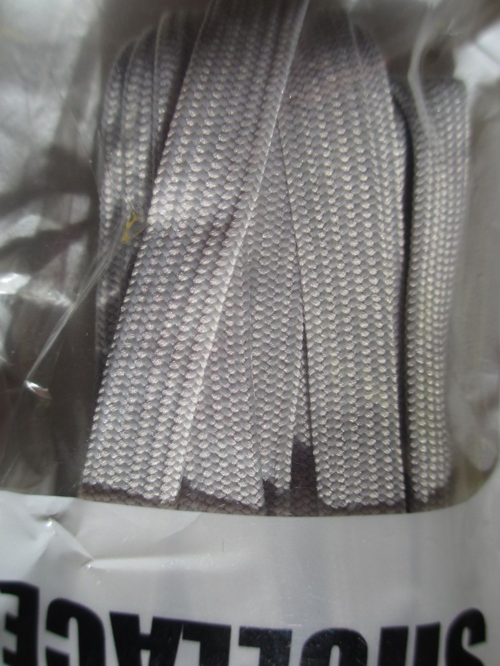 Scarpe da uomo: Schnürsenkel, grau, 140cm, neu & originalverpackt – Nuovo e nell'imballaggio originale da Herisau venduto da fan_h9qj 1