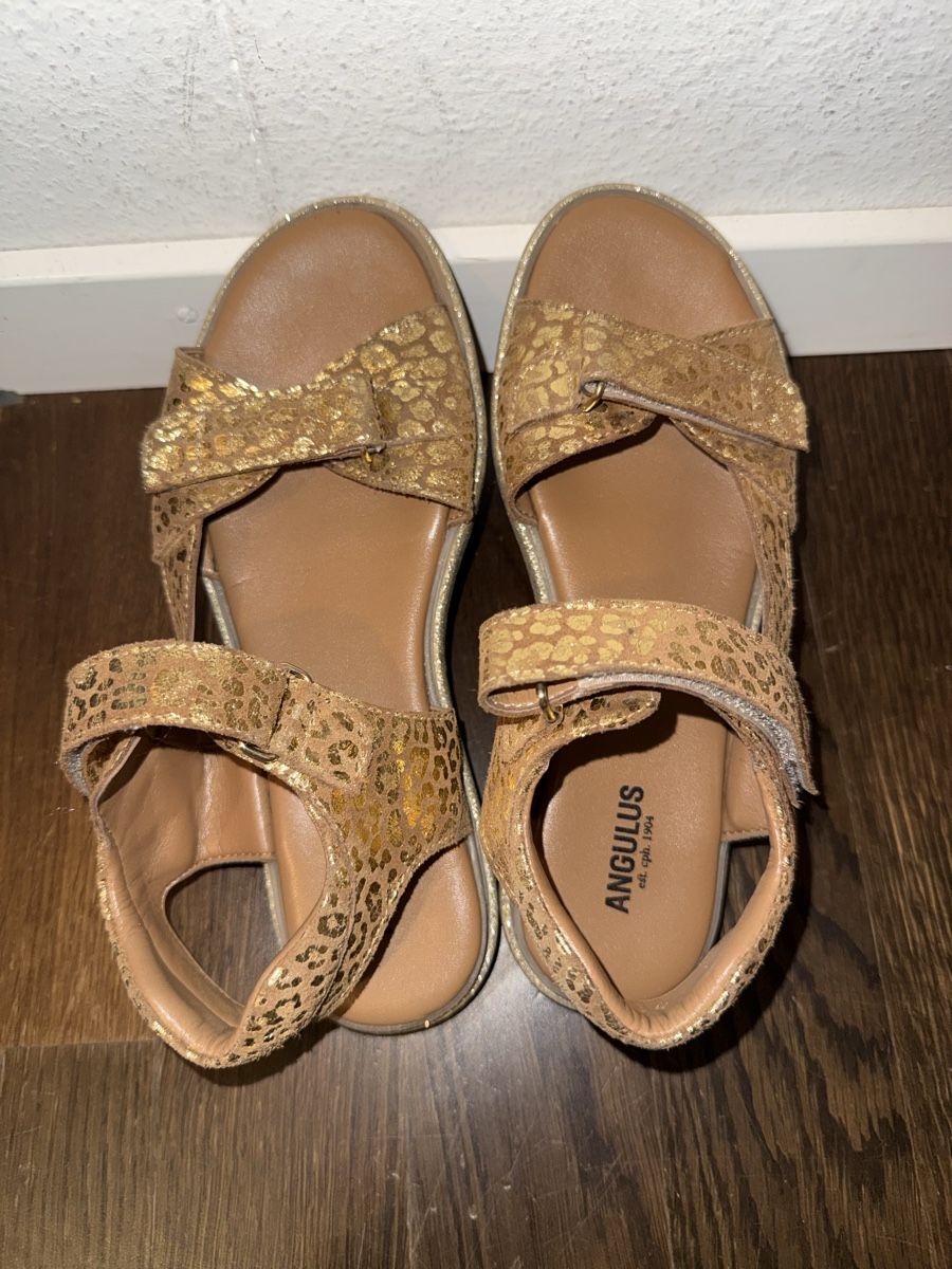 Scarpe per ragazze: Angulus Sandalen Gold Gr. 36 – Usato da Allschwil venduto da lucifa 1