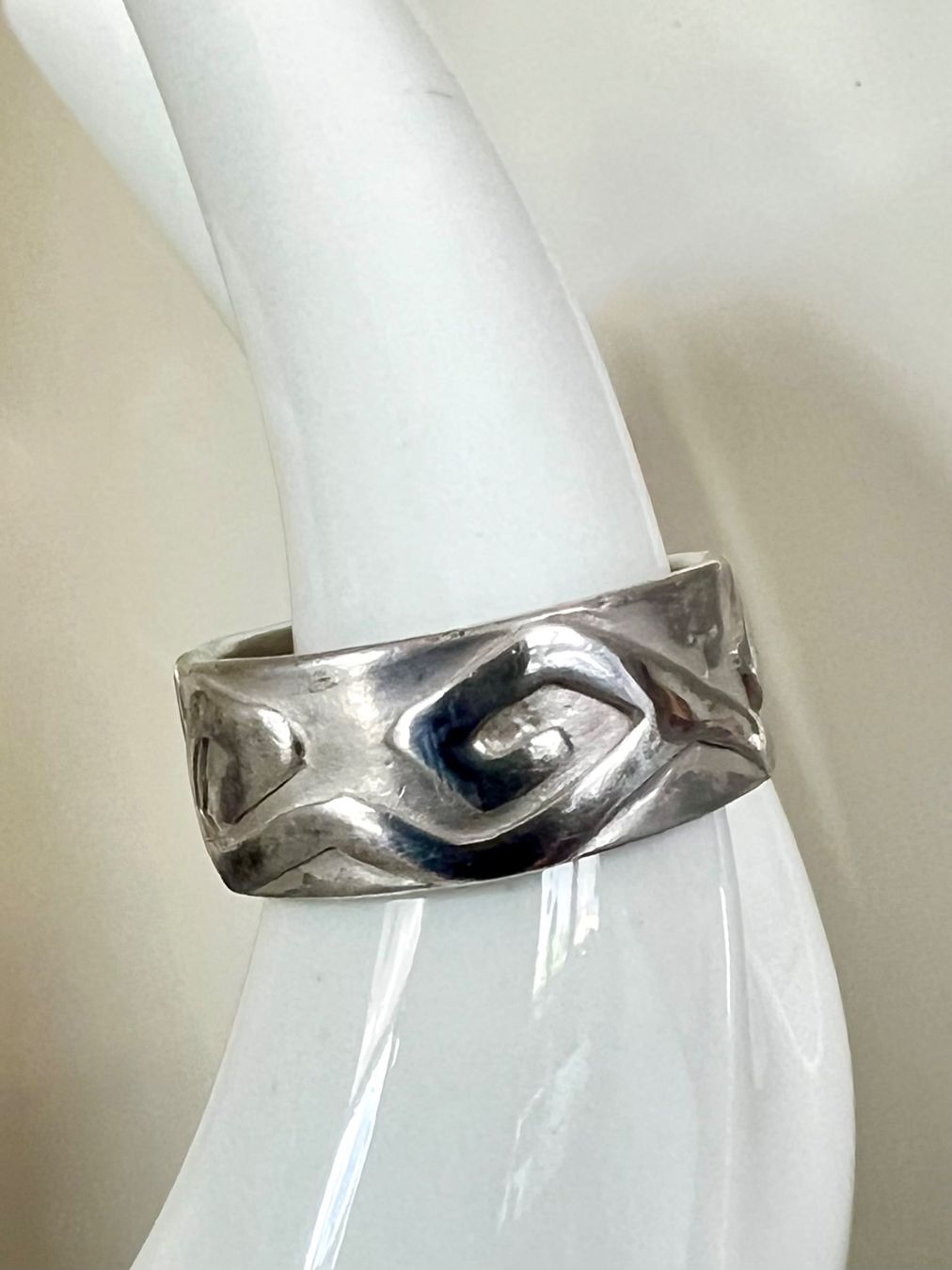 Anelli: Silberschmiede Ring 925 div. MPzen mit skulpturalem Muster – Usato da Ruswil venduto da artbyhand 4