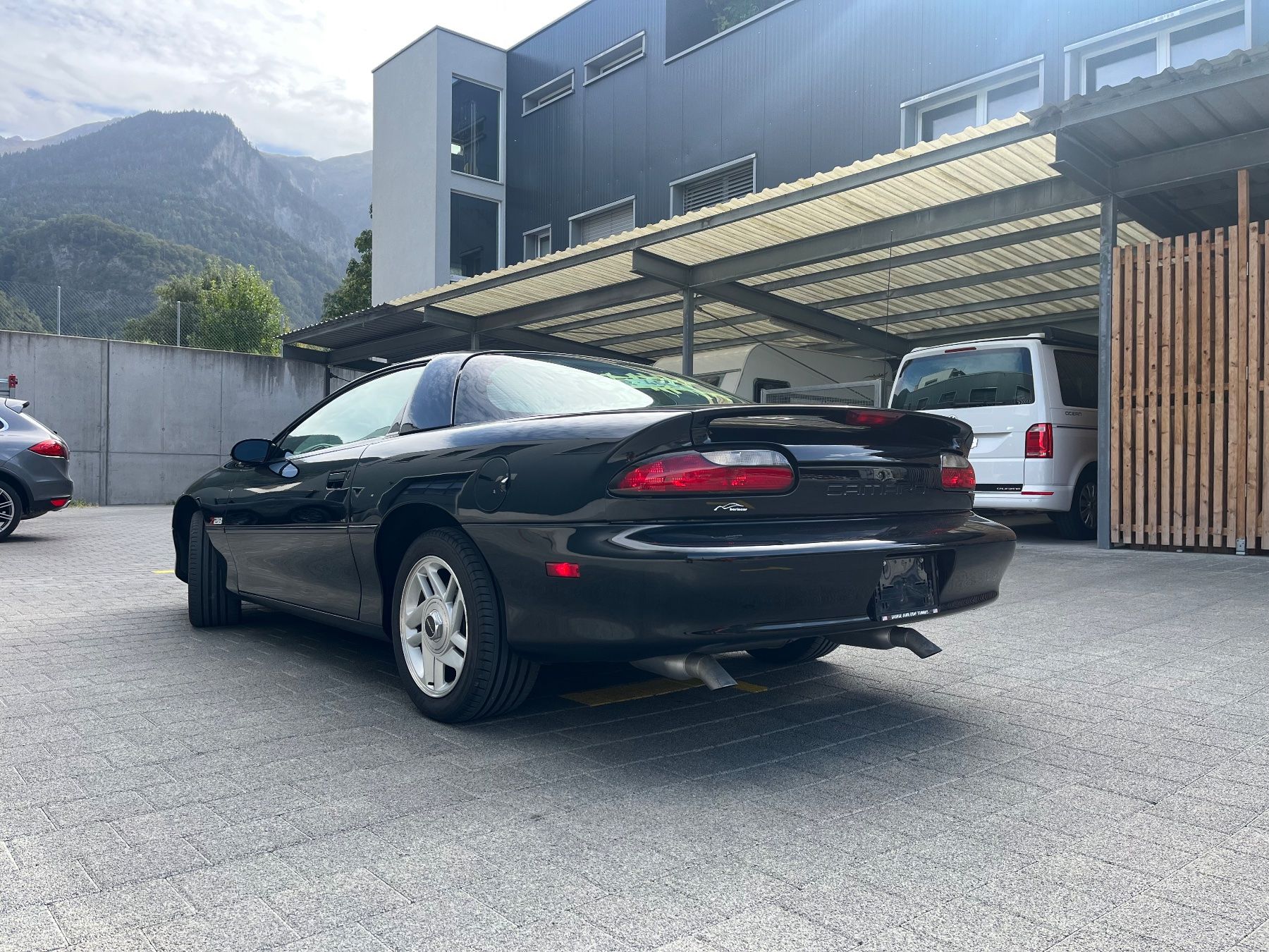 Chevrolet Automobili: Chevrolet Camaro Z28 LT1 – Usato da Zizers venduto da Zigity 4