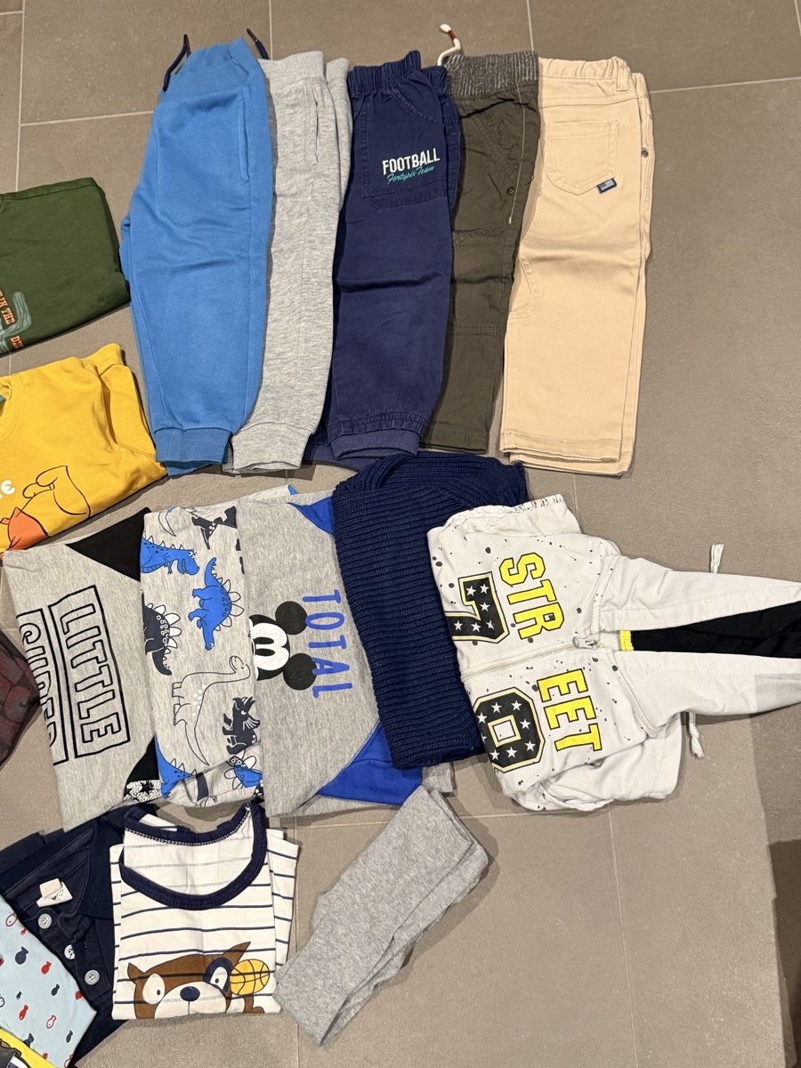 Lotti & Set di vestiti: Lotto 86/92 bambino – Usato da Sigirino venduto da RamonaLamboo 1