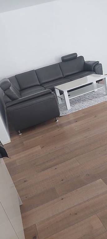 Sofas: Echtleder Ecksofa inkl. Couchtisch  fast neu  CHF 1100. – Gebraucht aus Menziken von afr_75mt 1