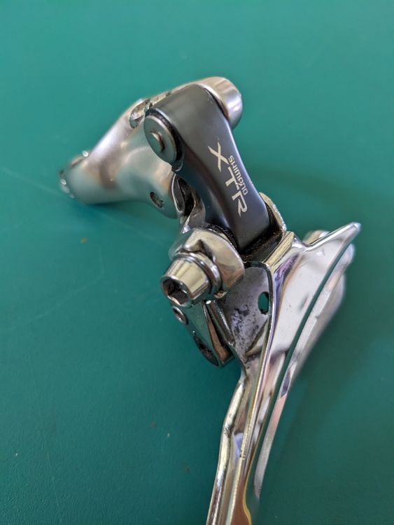 Dérailleur Avant Shimano Deore XTR FD-M901 – NOS Pince 28,6 – Vélo Route Vintage