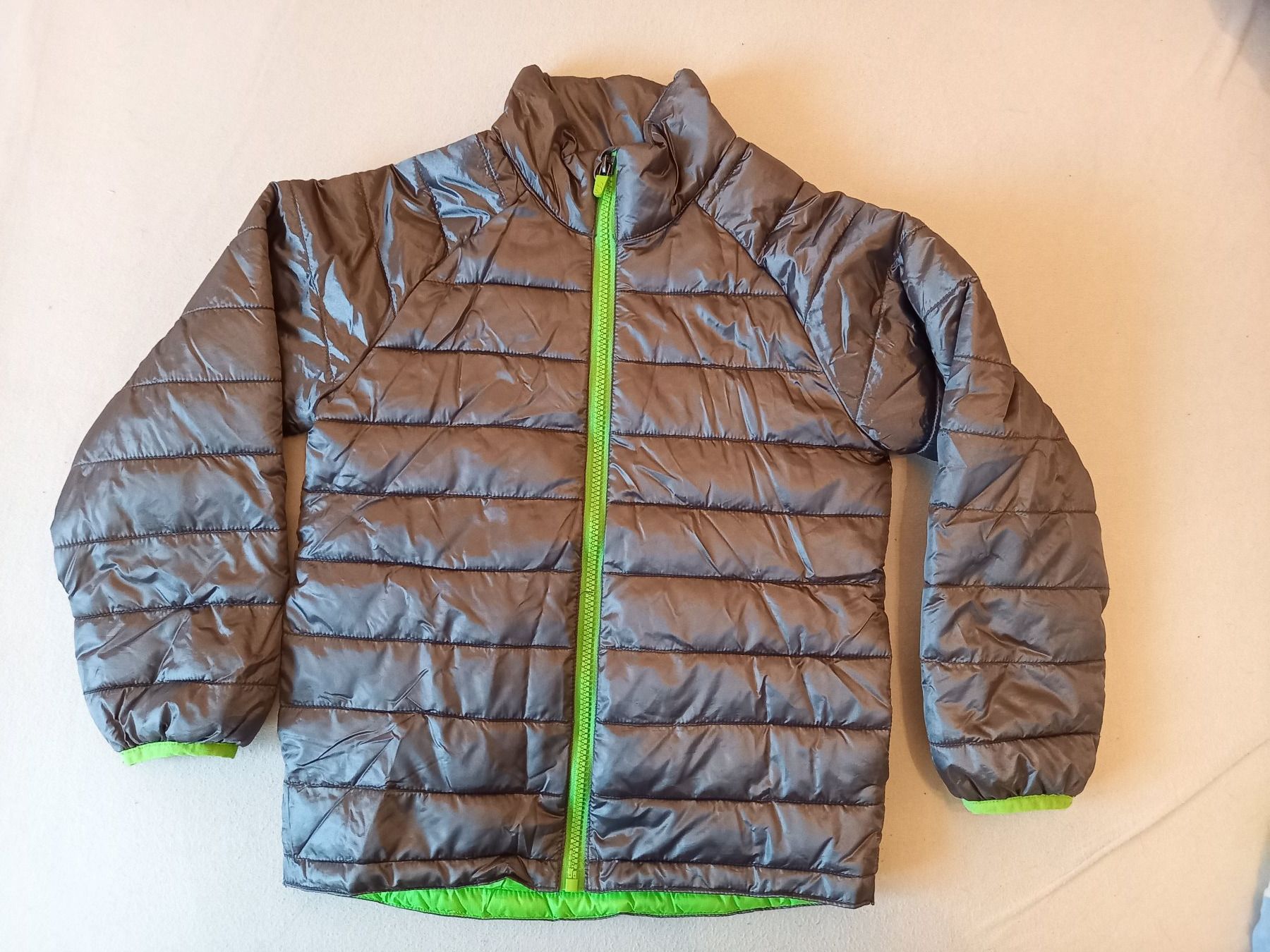 H&M Giacche & Cappotti: Jacke H&M Gr. 128 grau / hellgrün – Usato da Unterengstringen venduto da saraman