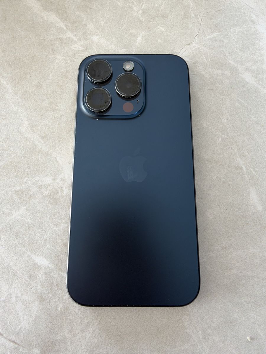 Apple Telefoni cellulari / Smartphones: IPhone 15pro 128GB – Usato da Fehraltorf venduto da california97 1