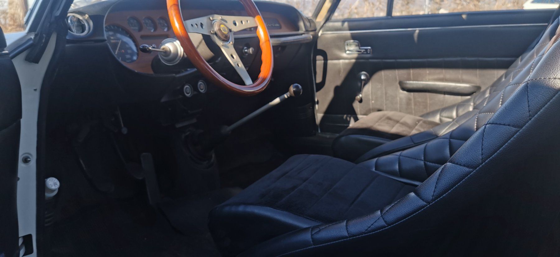 Lancia Automobili: Lancia Fulvia Rallye 1.3 – Usato da Aesch BL venduto da Refurber 8