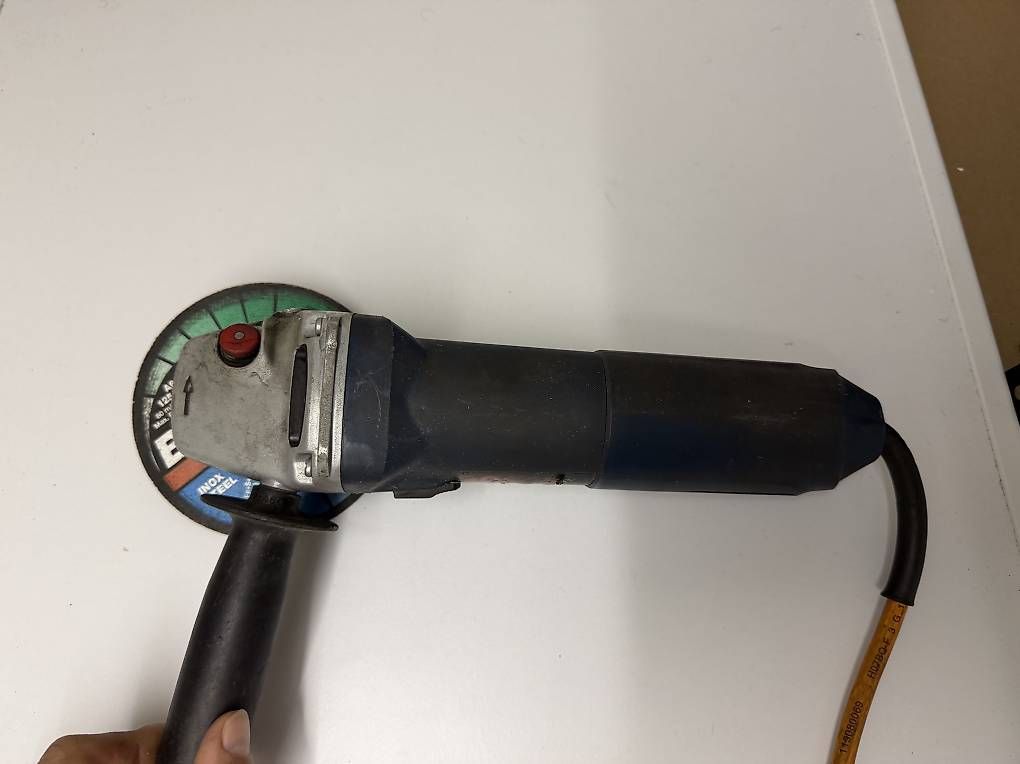 Bosch Smerigliatrici & Lucidatrici: Bosch Professional GWS 1000 – Usato da Belp venduto da Zuvic 1