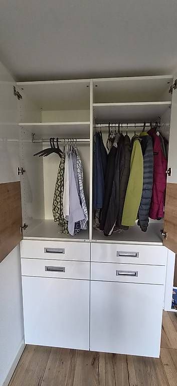 Armadi: Schrank 2 -türig – Usato da Luzern venduto da hawy7 1