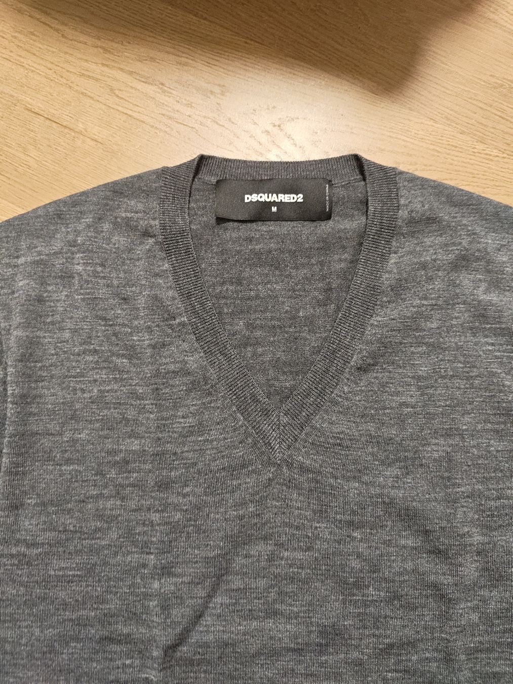 Dsquared2 Maglioni & Felpe: DSquared2 Pullover grau Grösse S guter Zustand – Nuovo (secondo la descrizione) da Seon venduto da chf_g29b 1