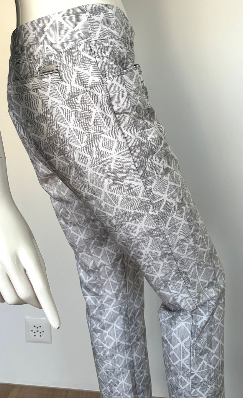Adidas Pantaloni: ADIDAS Hose grau weiss Stretch elastisch formstabil - EU S – Usato da Bottmingen venduto da Merkur_Basel 3