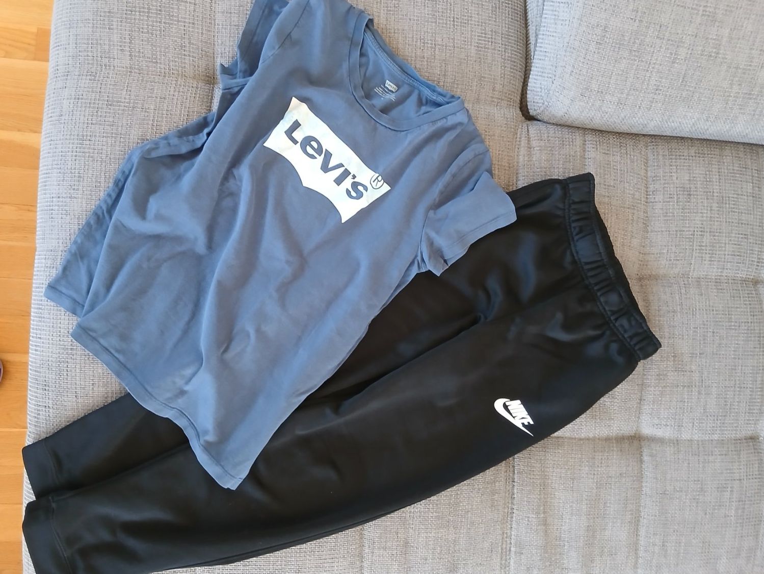 Lotti & Set di vestiti: Kleiderpaket Jungs Gr. 146-158 – Usato da Pfungen venduto da Puschti 1