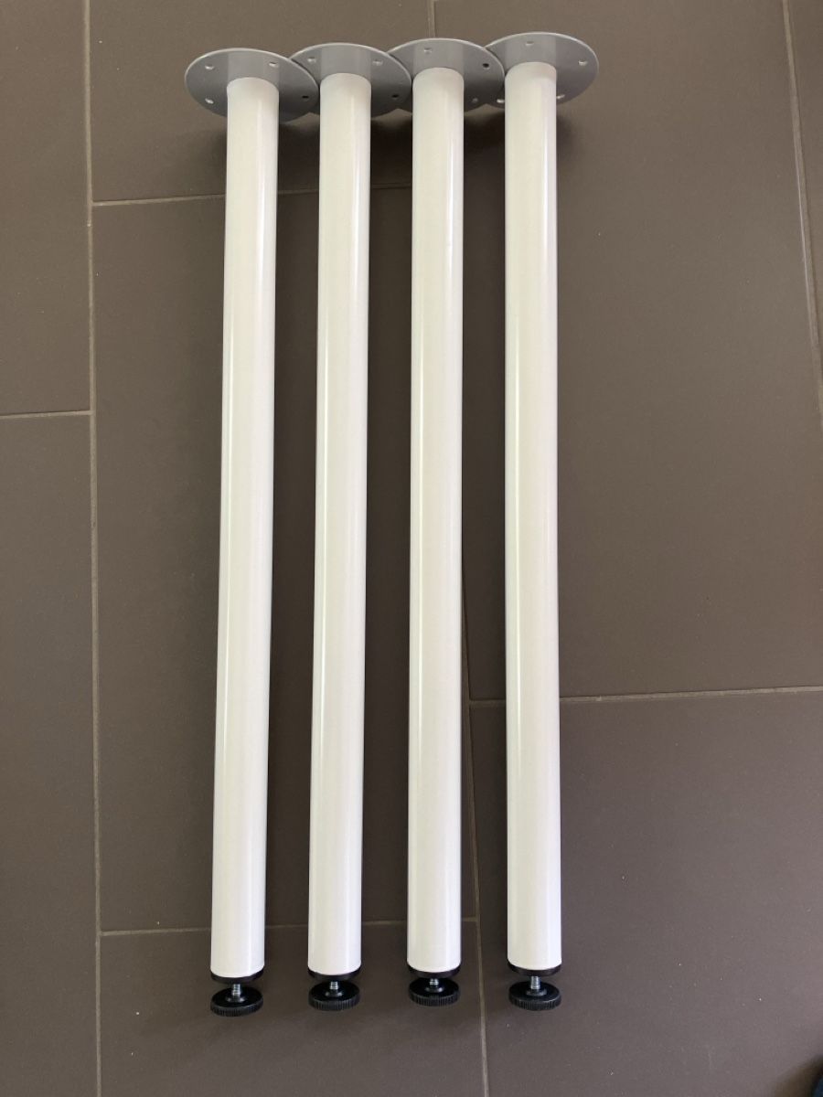 Ikea Altri mobili: Tischbeine – Usato da Zürich venduto da yvo_65w7