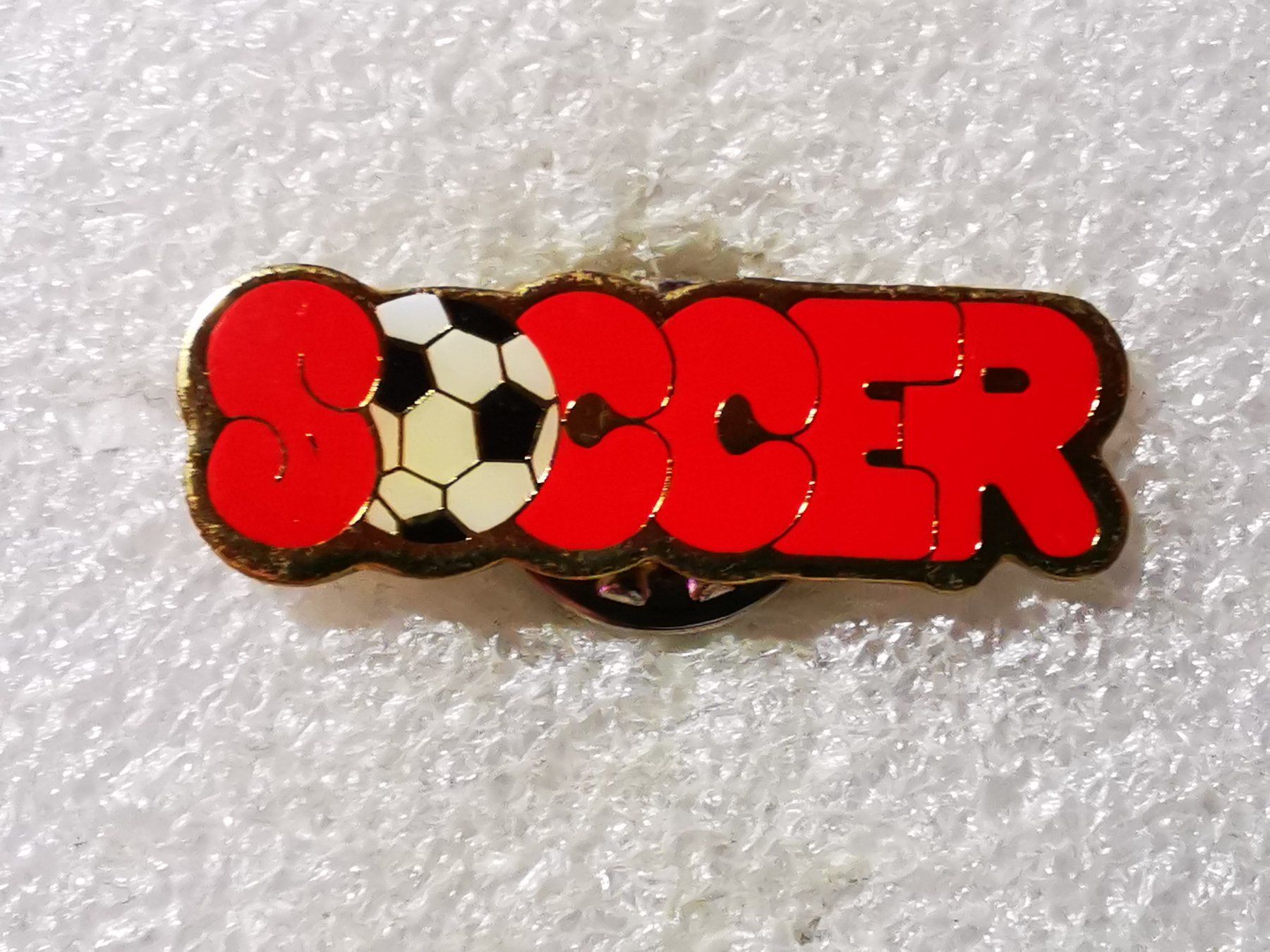 Placchette & Badge: Ansteckpin 82: Soccer – Usato da Oppligen venduto da Pin-Fall-Shop