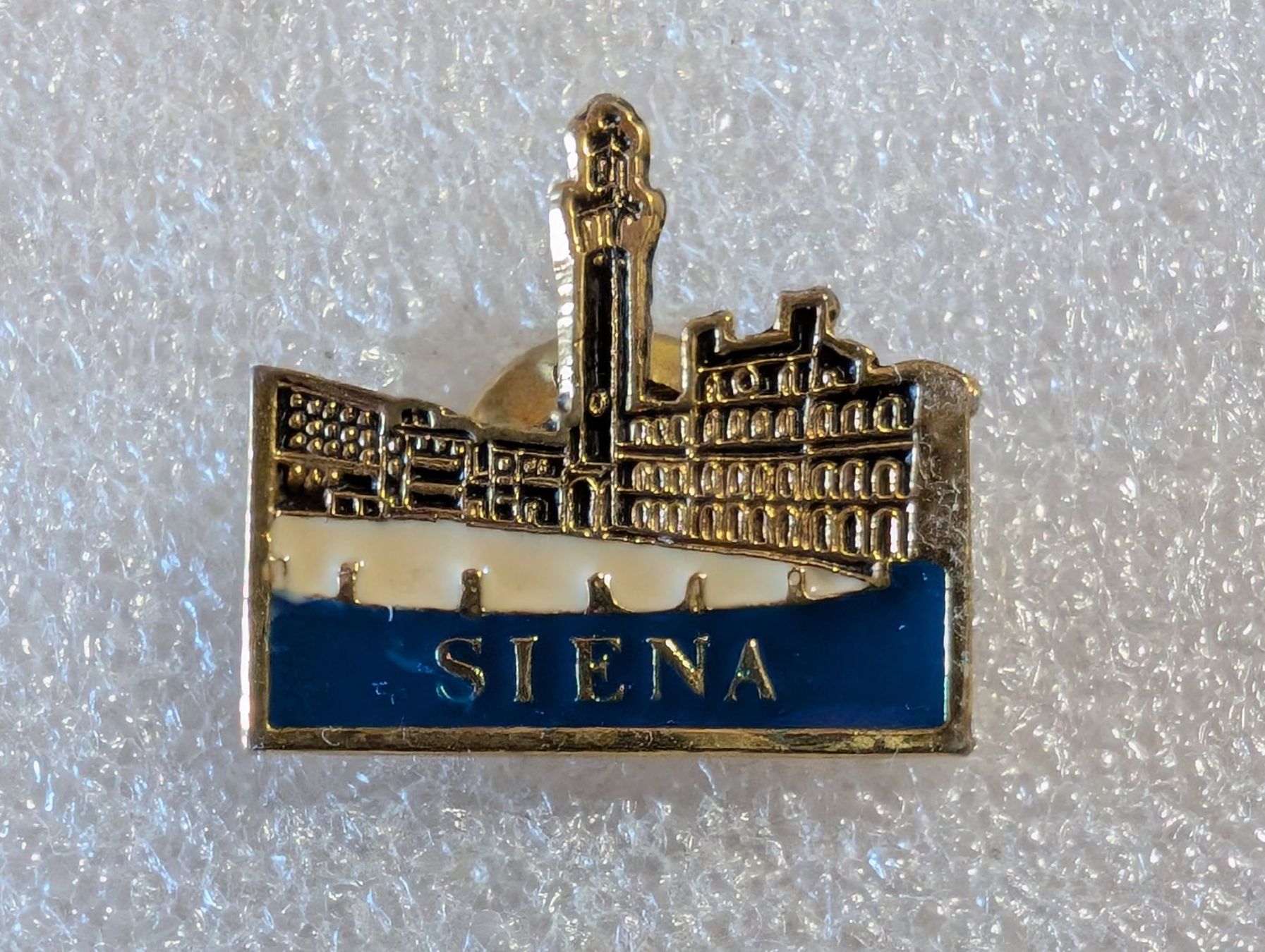 Placchette & Badge: Ansteckpin 233: Siena – Usato da Oppligen venduto da Pin-Fall-Shop
