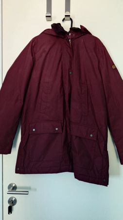 Winterjacke dunkelrot Kapuze wie neu