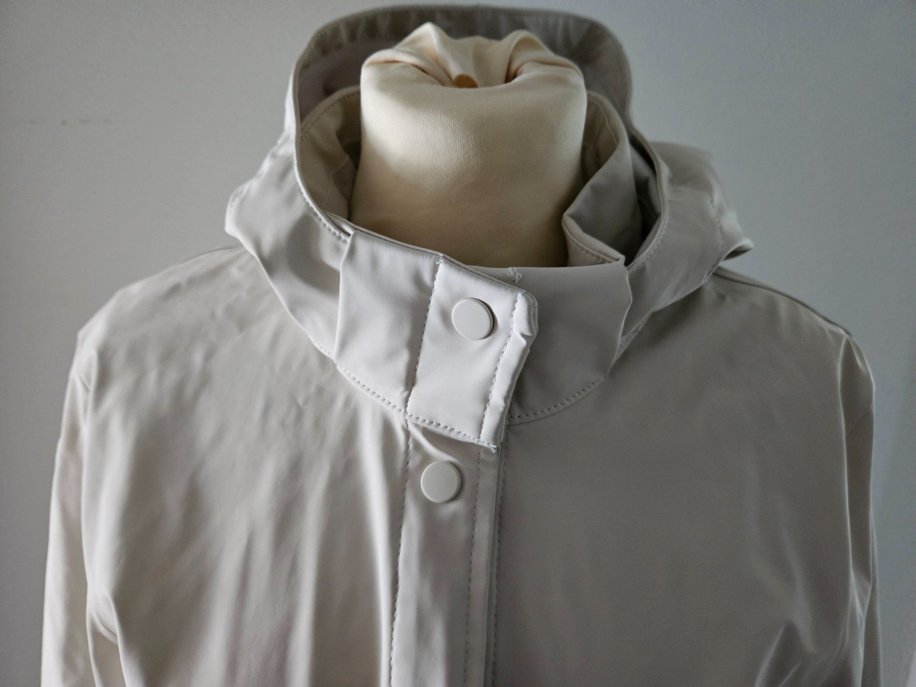 H&M Giacche & Cappotti: MÄDCHEN REGENJACKE VON H&M – Nuovo (secondo la descrizione) da Root venduto da LifestyleAccessoires 1