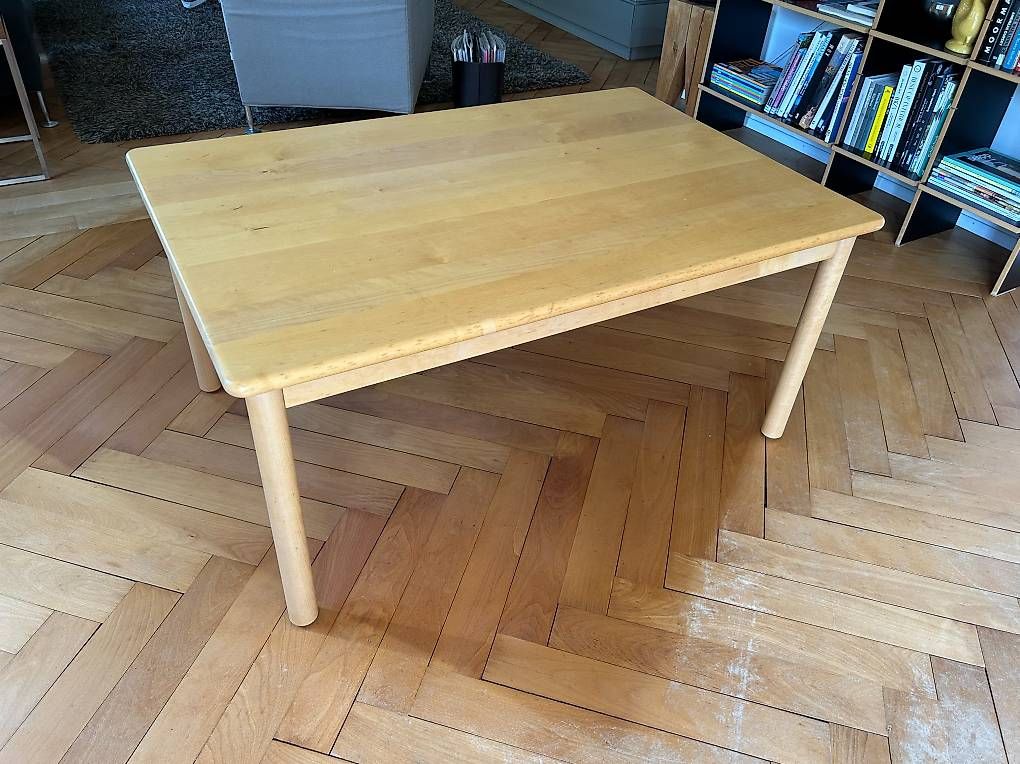 Tavoli: Massiver Kindertisch aus Birkenholz, variable Höhe – Usato da Schaffhausen venduto da RobertG01 3