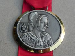 Medaille Schweiz CH Tracht Kanton Glarus GL von Jahr 1974