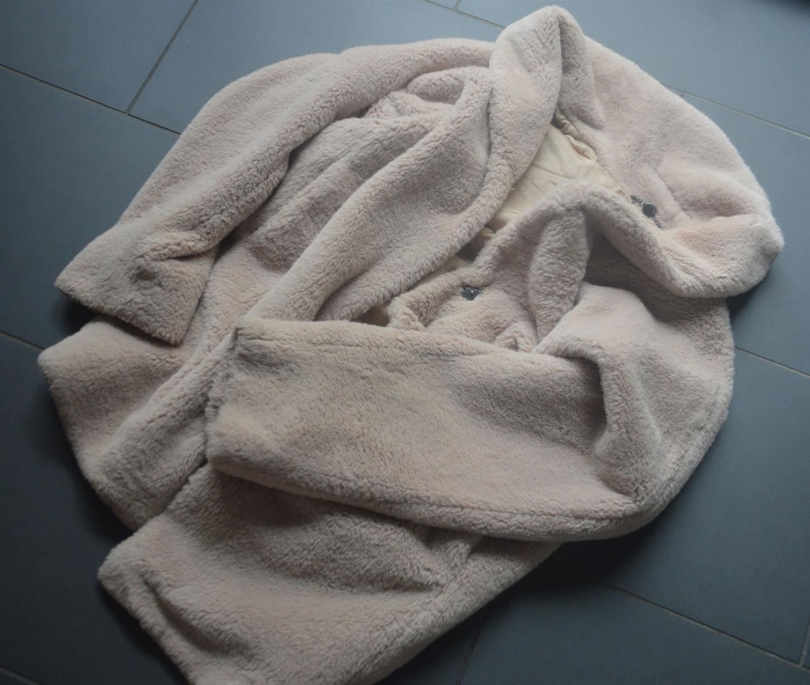 Marc Cain Mäntel: Mantel / Manteau MarcCain .40 – Gebraucht aus Collonges von Auganien 4