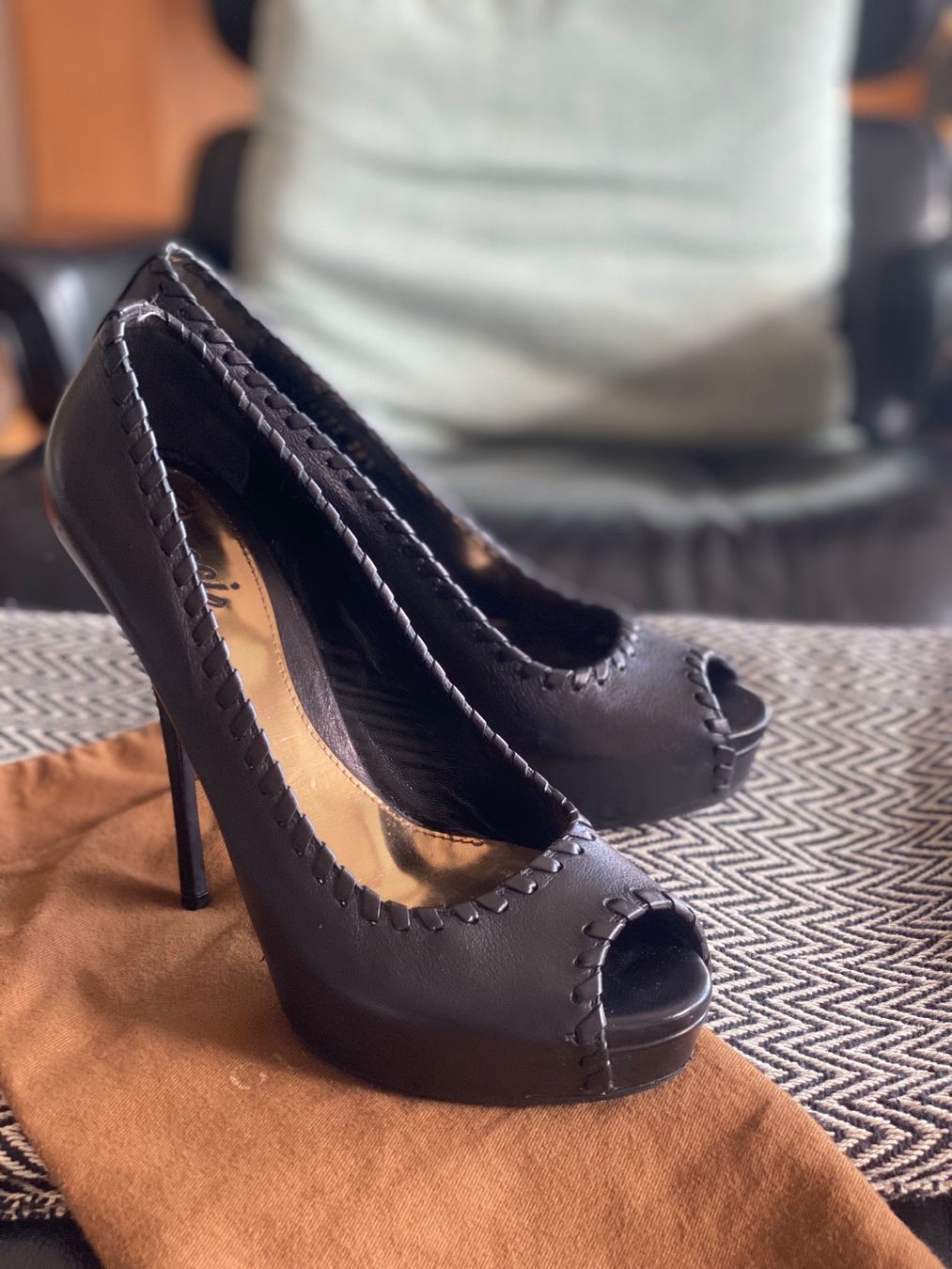Gucci Scarpe da donna: Gucci Plateau Heels – Usato da Uster venduto da Charis5 6