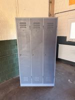 Garderobenschrank 3-türig Metall
