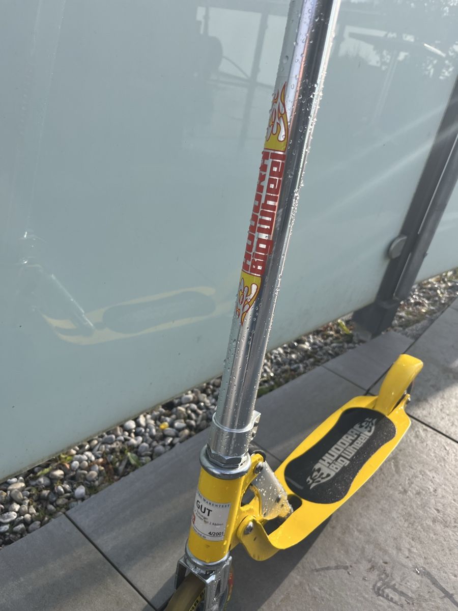 Hudora Kickboard: Gelbes Trottinett – Gebraucht aus Hünenberg See von spartakus02 1
