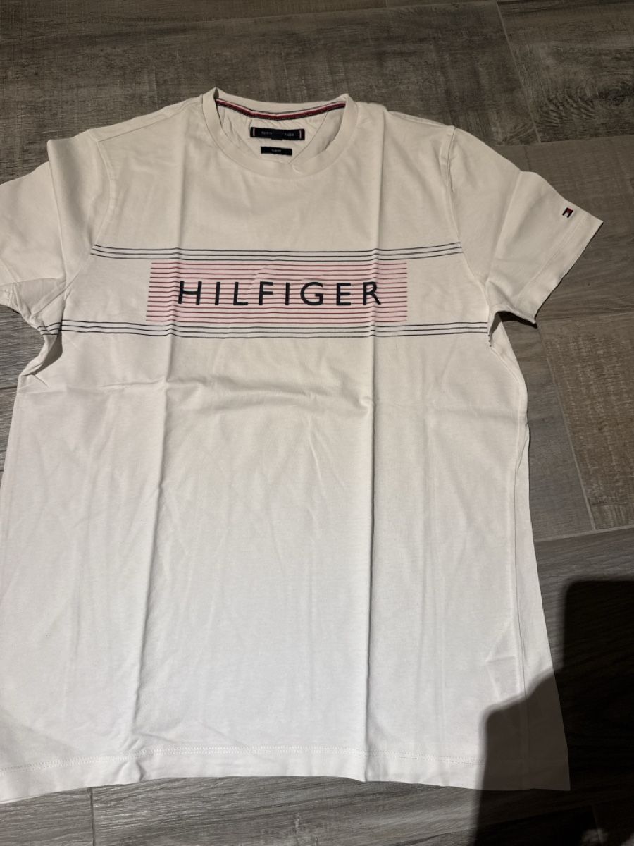 Tommy Hilfiger Hemden, T-Shirts & Polos: T-shirt  – Gebraucht aus Tramelan von mar_xrj7 2