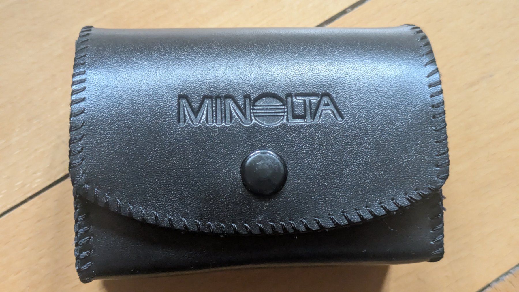 Minolta Kamera: Minolta Winkelsucher inkl. Aufbewahrungsbox – Gebraucht aus St.Gallen von Stuempeli 1