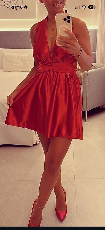 Robes: Elegantes rotes Kleid  – D'occasion à Wil SG par mar_w7v7 2