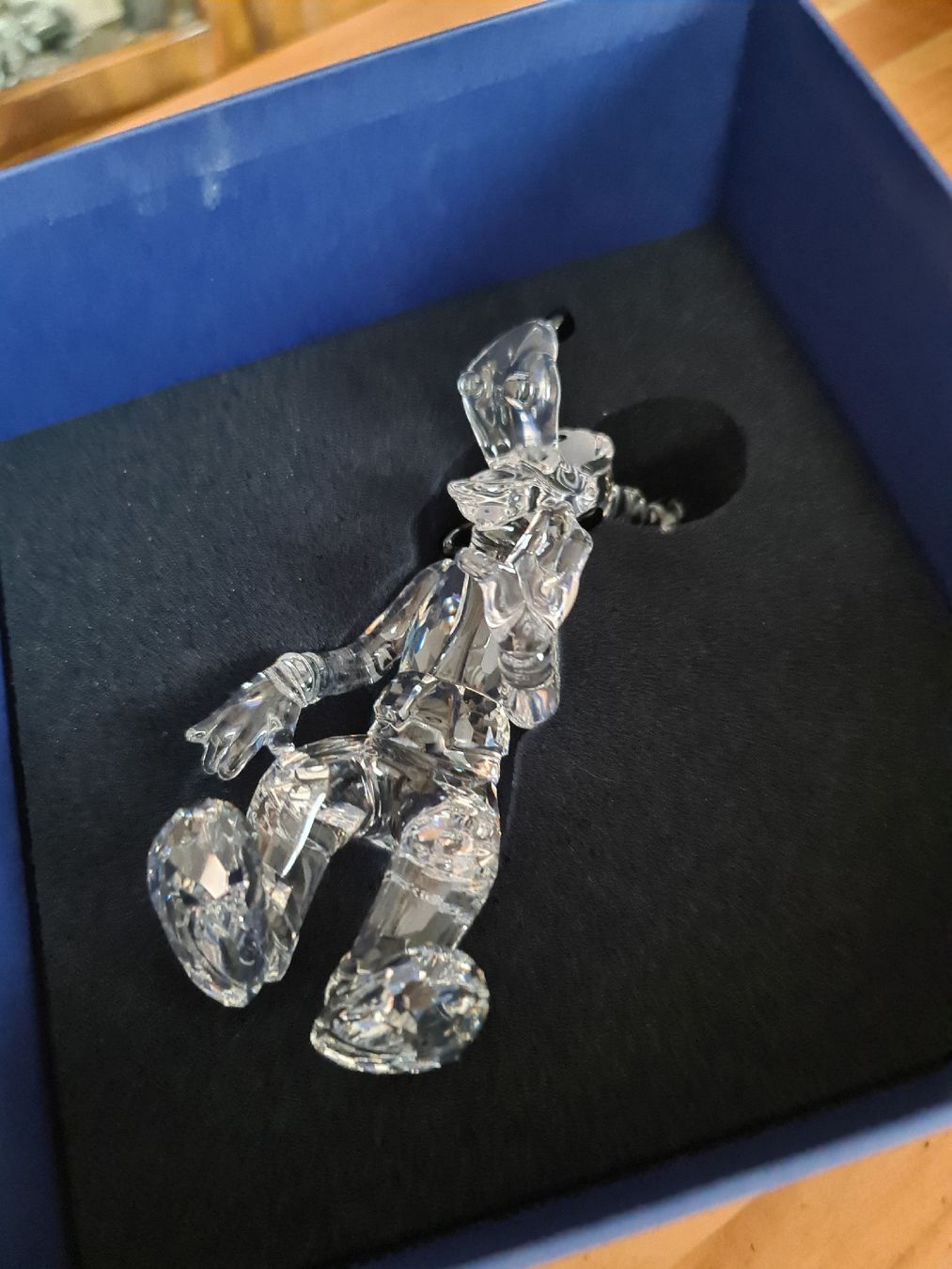 Swarovski Figuren: Swarovski Figur Disney Goofy Originalverpackt  – Gebraucht aus henau von Rockj 3