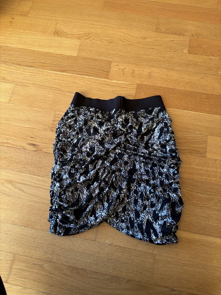 H&M Gonne: Rock, Gr.34 – Usato da Oftringen venduto da violetta9 1