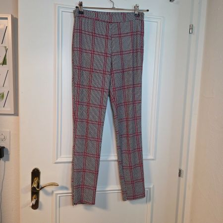 Stradivarius Karohose Gr. 36/S Rot-Grau