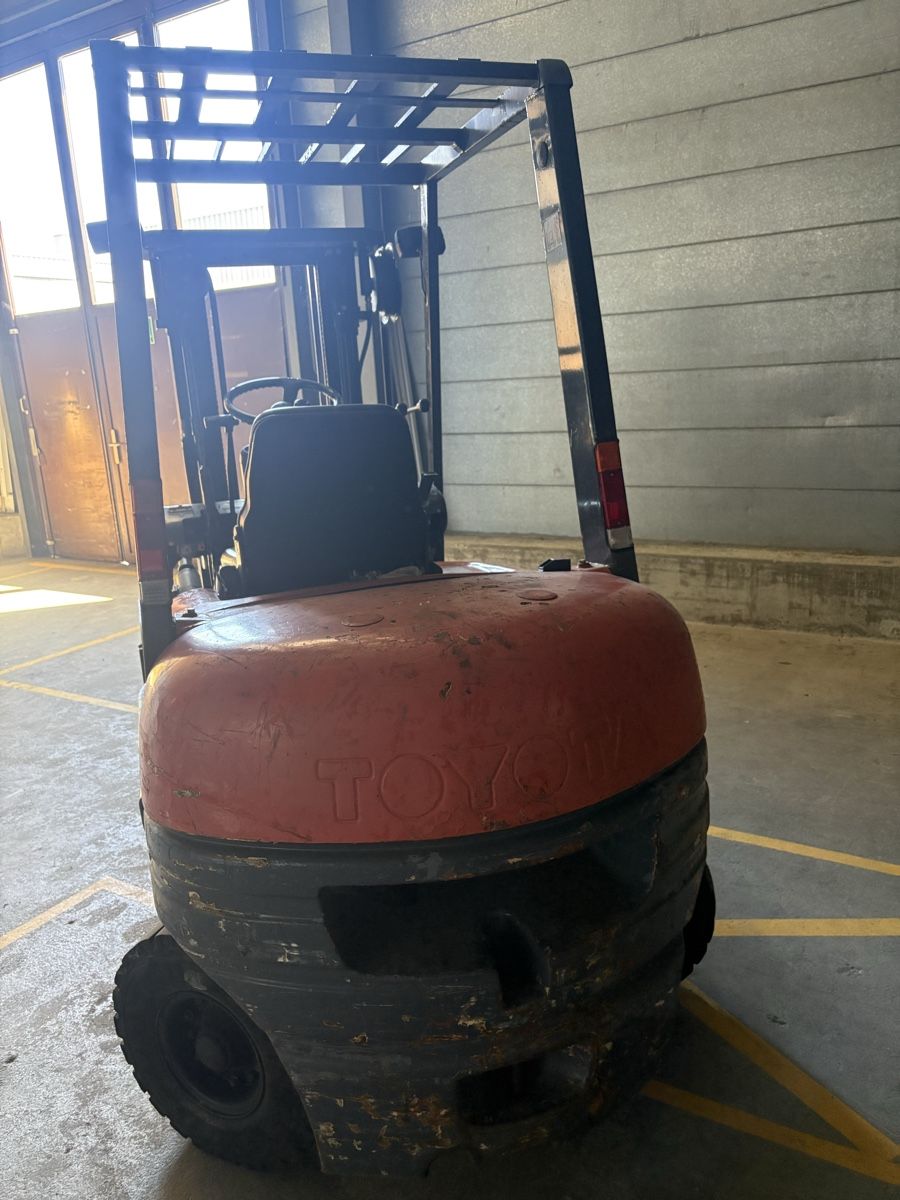 Toyota Carrelli elevatori e a forche: TOYOTA; Gabelstapler 2.5t. JG. 1995 – Usato da Gerlafingen venduto da Claudia24 7