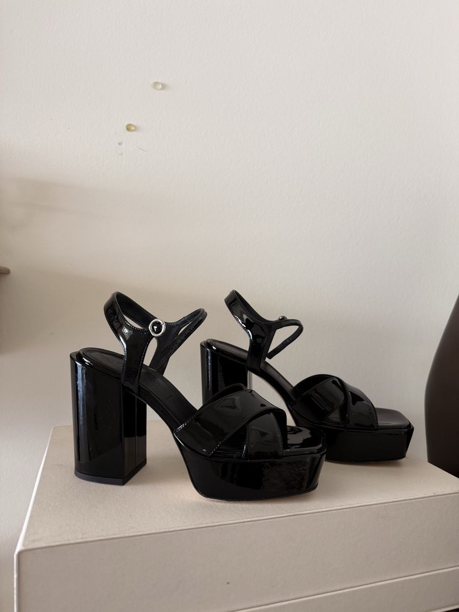 Aeyde Chaussures femmes: New Aeyde Sandals Black Patent Leather – Neuf (Voir description) à Corsier-sur-Vevey par Kristina.Nova 2