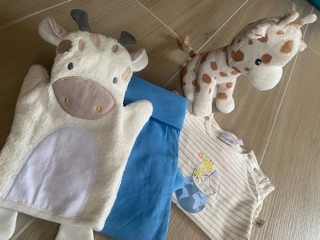 Neues Set für ein Baby Fr. 62/68 "Giräffli"
